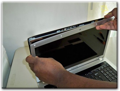 Замена экрана ноутбука Samsung в Тамбове